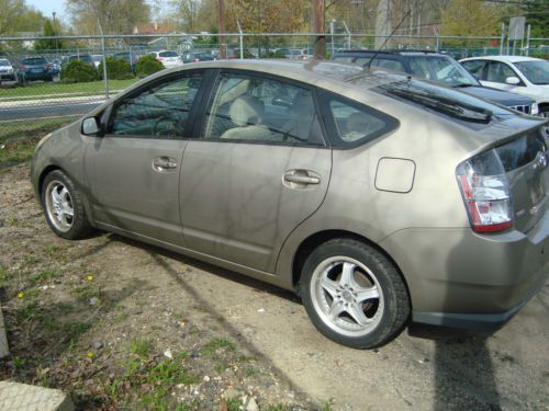 2004 toyota prius base hatchback clean carfax new car trade pre auction price