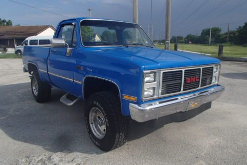 1986 gmc  sierra 4x4 short bed, 4 spd in immaculate condition with 20 years of r