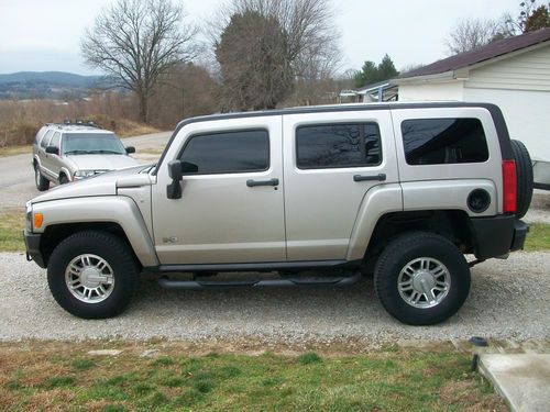 2007 hummer h3 awd touch screen pioneer cd power everything rebuilt title !!