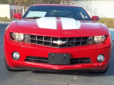 Camaro coupe 1lt low miles 6 speed manual 1 owner clean carfax  sunroof