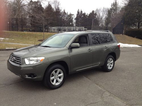 ***low reserve*** highlander se 4x4 with 3rd row seat - outstanding value!