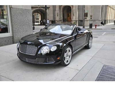 Bentley dealer! mulliner! 1k miles! $238k msrp! call jonathan @ 708.822.8699