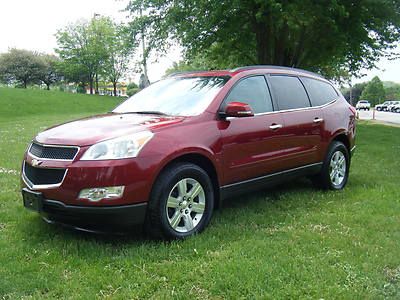 2011 chevy traverse lt front wheel drive low reserve