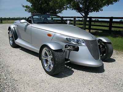 2001 plymouth prowler 13k miles same owner since 2001 showroom condition