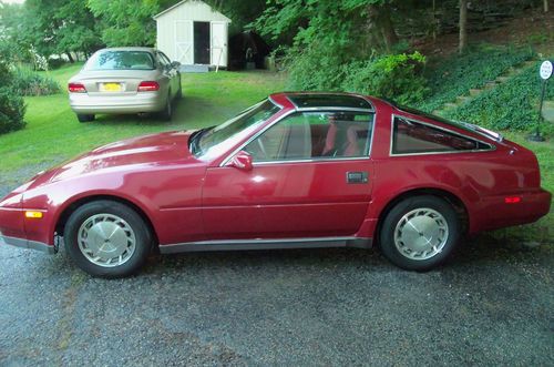 1987 nissan 300zx base coupe 2-door 3.0l with t-tops and 5 speed manual