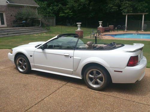 2002 ford mustang gt convertible - one owner - white with tan interior &amp; top