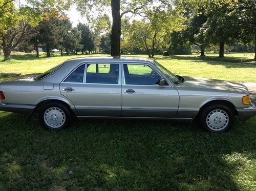 1986 mercedes 300 sdl estate car, 69,000 miles, immaculate condition 1 owner