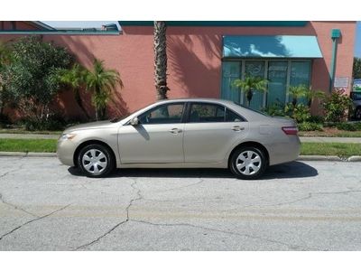 Toyota camry le 2.4l low miles, well kept, financing and shipping available !!!