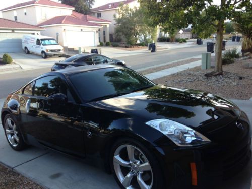 Beautiful black 2008 nissan 350z enthusiast coupe 2-door automatic (low miles)