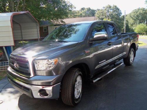 2013 toyota tundra 2wd truck double cab sr5 5.7l v8 at. only 1k miles