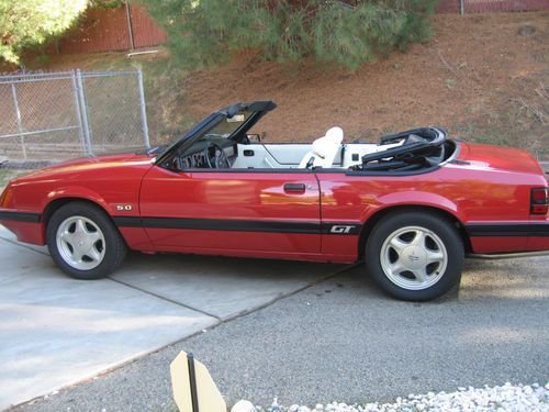 1985 ford mustang gt convertible 5.0l