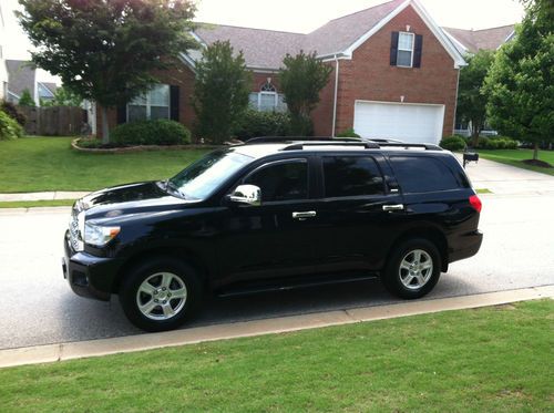 2008 sequoia sr5 w/leather seats and several upgrades