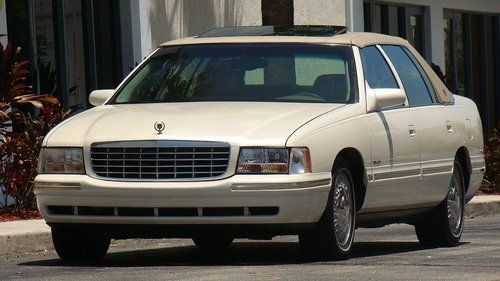 1999 cadillac deville d'elegance edition terriffic condition selling no reserve
