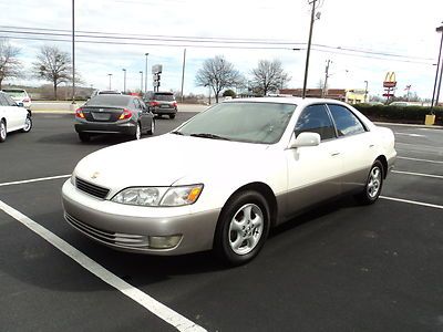 Lexus es300 local fully serviced!!! timing belt changed twice! a/c cold no leaks