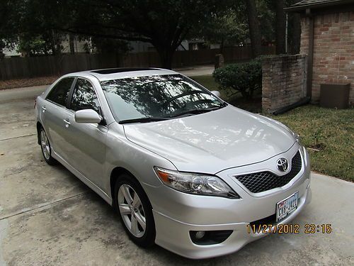 2011 toyota camry se 1 owner