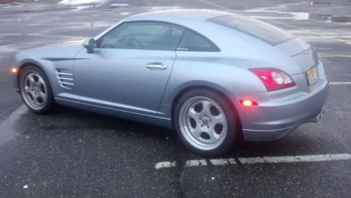 2005 chrysler crossfire coupe 2-door 3.2l 18,000 miles mint condition
