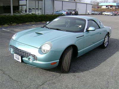 2002 ford thunderbird with hard top and stand, soft top, tonneau cover v8