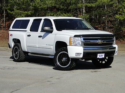 White z71 4x4 crew cab lt lt1 5.3l v8 lifted tow black leather camper shell