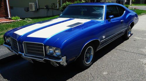 Beautiful 1971 olds cutlass "s" with lots of original documentation