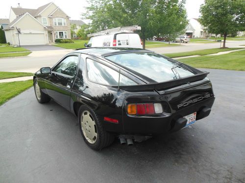 1984 porsche 928 s sunroof 8 cylinder black automatic  new tires battery cheap $
