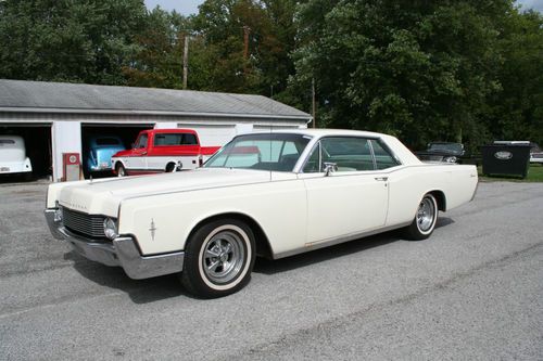 1966 lincoln continental 2 door hardtop coupe