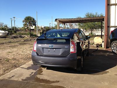 Toyota prius salvage rebuildable repairable lawaway payment available hybrid suv