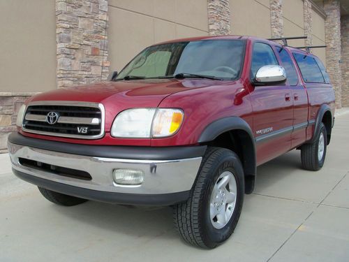 Awesome 2001 toyota tundra sr5 4x4 access cab v8 with a rust free frame!!