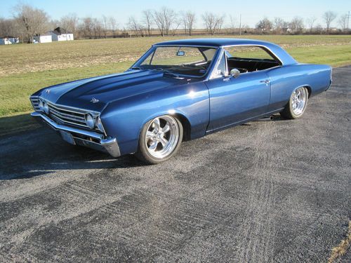 1967 chevelle custom, dark blue metallic, built 350 small block, air ride