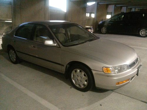 1996 honda accord lx sedan 4-door 2.2l