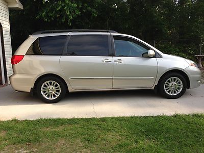 2007 toyota sienna limited top of the line fully loaded smoke free