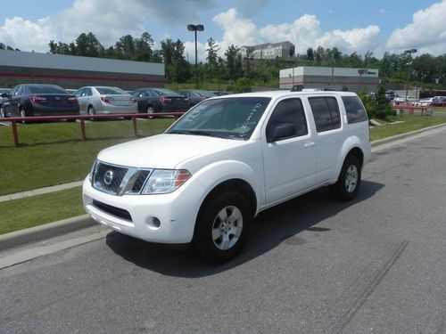 2008 nissan pathfinder le 3rd row seating!