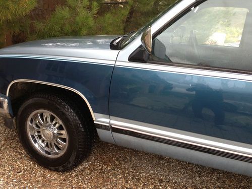 Blue on blue 2 door crew cab; excellent running condition 2wd 230k ; new trans.