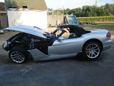 2004 dodge viper srt-10 covertible parts only