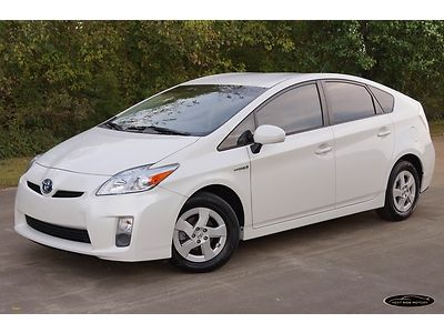 5-days *no reserve* &#039;10 toyota prius hybrid off lease best mpg *great deal*