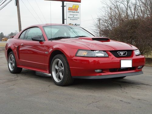 2002 ford mustang gt 2-door coupe 4.6l v-8 5 speed manual **12k miles**