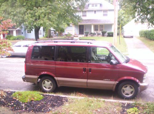 1998 chevy astro van lt 180,000+ looks &amp; runs great. mechanically sound