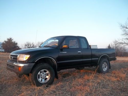 1998 toyota tacoma prerunner ext cab 2 wheel drive truck