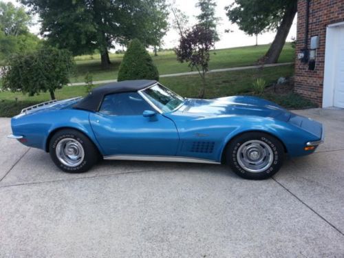 1971 corvette convertible, mulsanne blue with dark blue interior