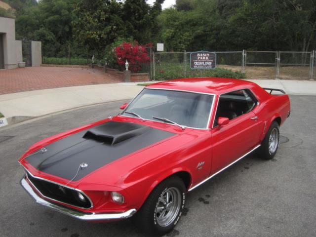 Ford: mustang coupe