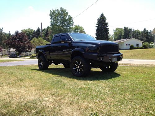 Lifted 2011 ram 1500 4x4, with alot of extras
