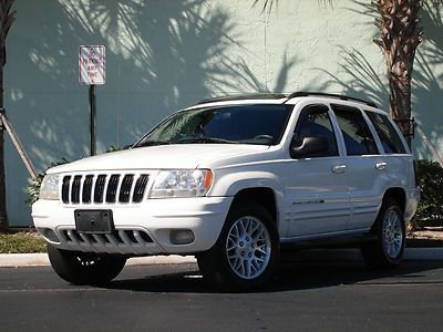 Low mile jeep grand cherokee limited - leather - roof - heated seats - must see!