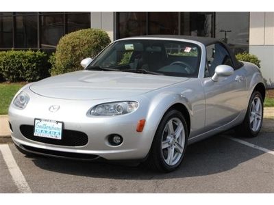 Convertible 2.0l cd fog lights soft top clean carfax abs smoke free alloy wheel