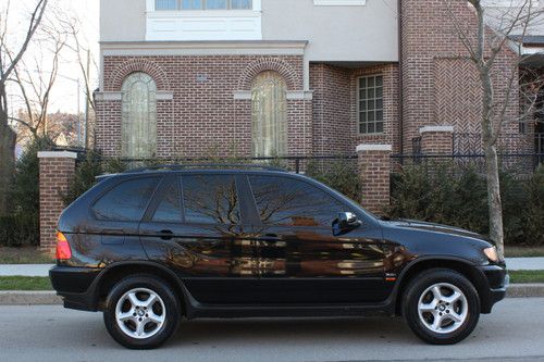 2003 bmw x5 3.0 black/black 98k miles clean carfax, perfect car mint