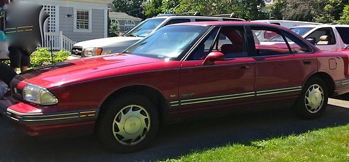 1992 oldsmobile 88 royale ls sedan 4-door 3.8l  low miles !!!