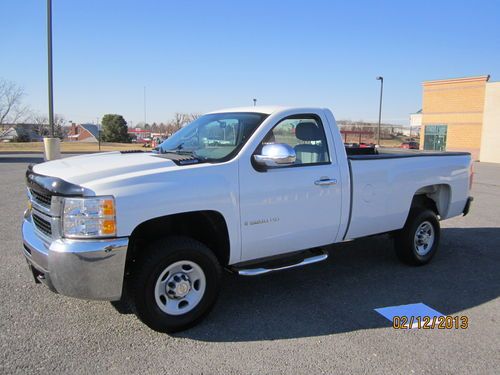 2009 chev hd2500 reg cab 8ft bed rear wheel drive off lease turn in very nice