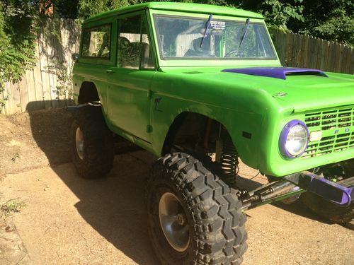 1972 ford bronco lifted rock crawler