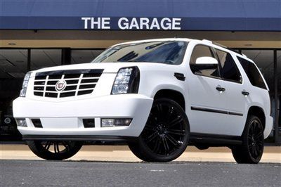 2010 cadillac escalade wrapped in matte white/cashmere,24" kmc wheels,only 19k!!