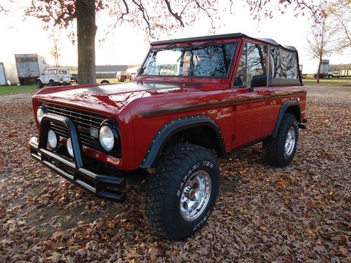 1968 ford bronco  4 speed ps disk brakes! awesome!look!!