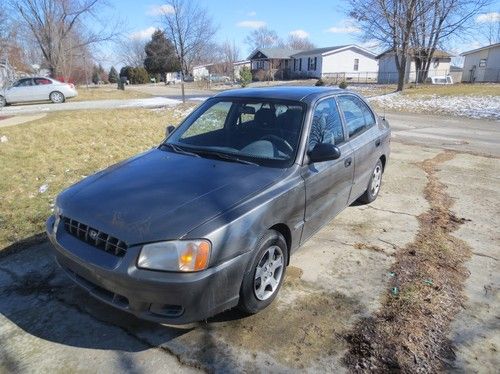 2000 hyundai accent 4dr runs/drives great (large pics &amp; video) very dependable!!