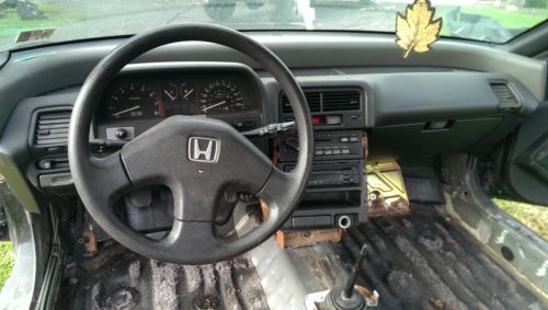 1988 honda crx si  2-door coupe 5spd. manual trans. in restoration mode